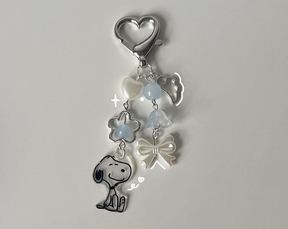 snoopy angelic blue tulip keychain <3